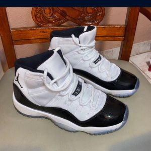 Nike Air Jordan 11 XI Retro Concord